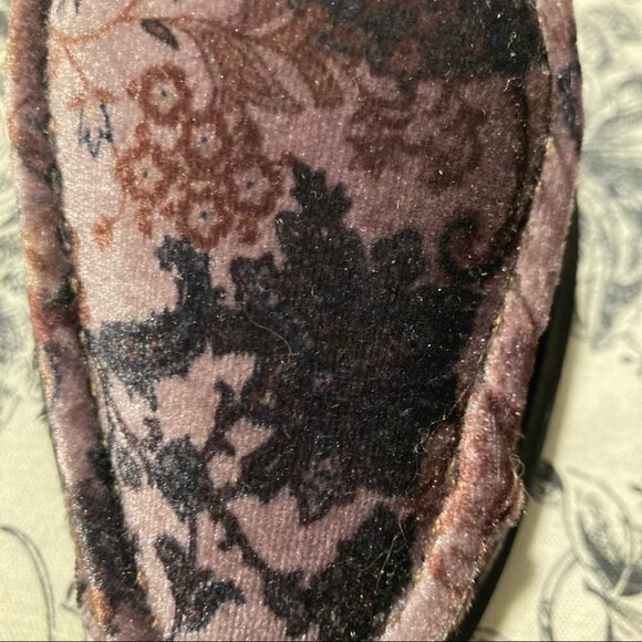 RON WHITE Sz 38.5 Velvet Loafer with Chunky Vibram Sole. Made in Italy - Picture 6 of 11